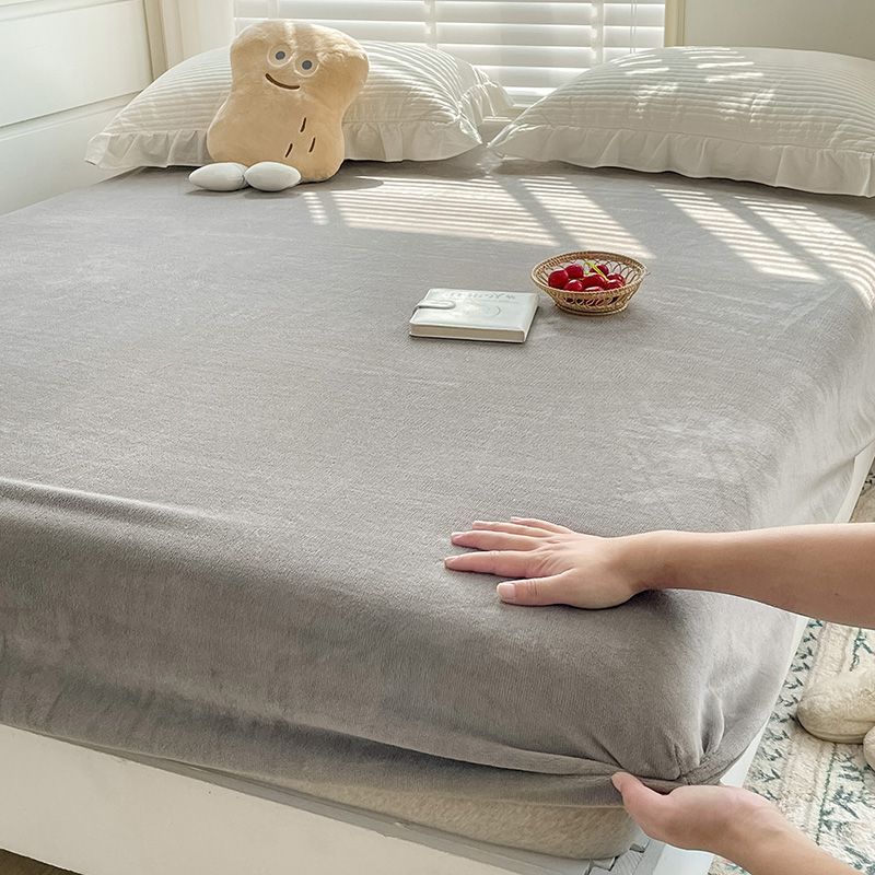 

Хорошее качество Осень Зима Теплый Кристальный Бархат Наматрасник Утолщенный Супер Мягкий Коралловый Флис Защитник Матраса Настраиваемые Простыни 2026 Новинка Bed sheet (90x200x25cm) серебряный серый