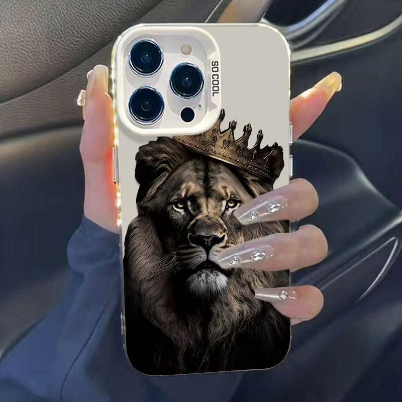 Lion Crown is suitable for Apple 15Promax mobile phone case iPhone16Pro personalized 14Pro17 new model.