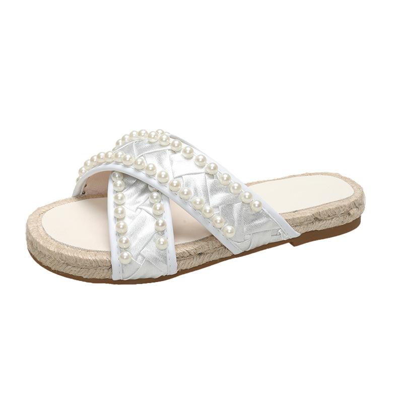 

Баотоу полутапочки женские летние ленивые тапочки 2025 новая корейская версия жемчужные прохладные тапочки на плоской подошве пляжные тапочки 35 белый