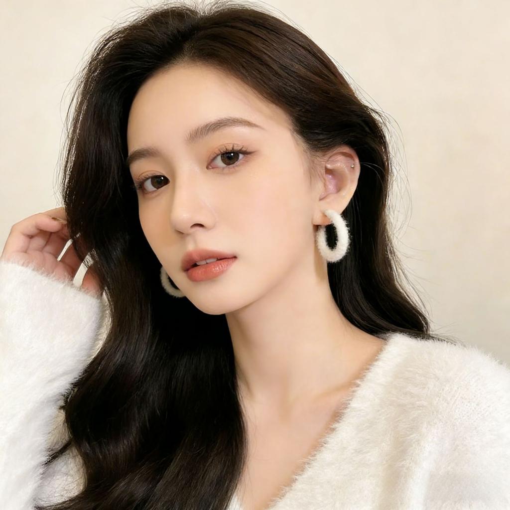 Hair Generation Plush C-Shaped Earrings Temperament Fashionable Large Earrings Women'S High-End Fluffy Large Earrings Jewelry