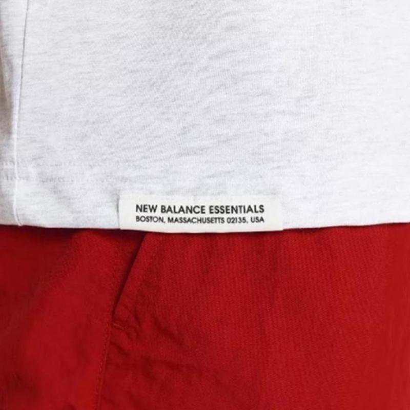 New Balance Uni EssenTial Small Logo T shirT shorTs collecTion Nbnee21013
