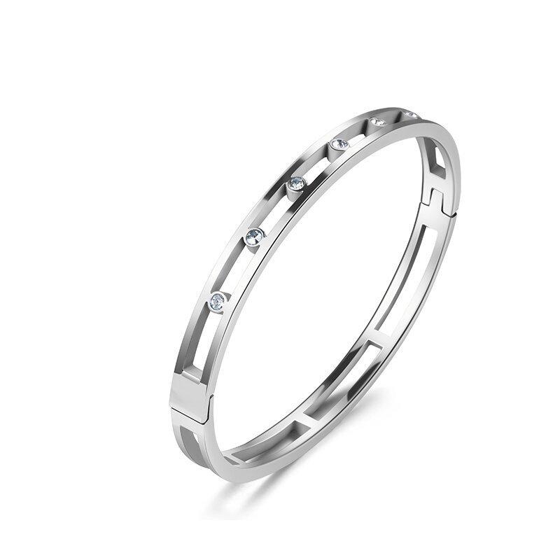 Bracelet de Luxe en Acier Inoxydable pour Femme: Titane Électroplaqué, Sertissage Diamants Complet, Style Européen-Américain