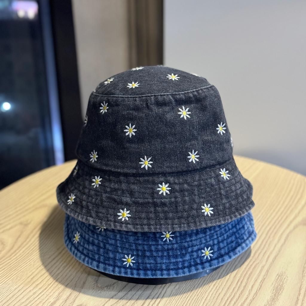 New vintage washed denim fisherman hat for women, cute small flower pot hat for spring and summer, versatile and face-slimming, trendy sun hat