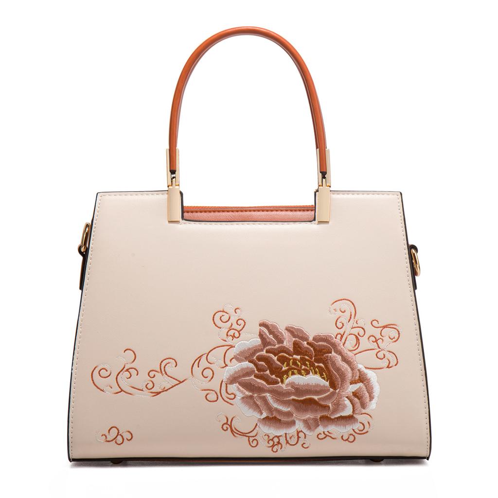 Middle-aged Women's Handbag 2023 Winter New Model, High-end Feel, Fashionable and Versatile, Large-capacity Crossbody Bag