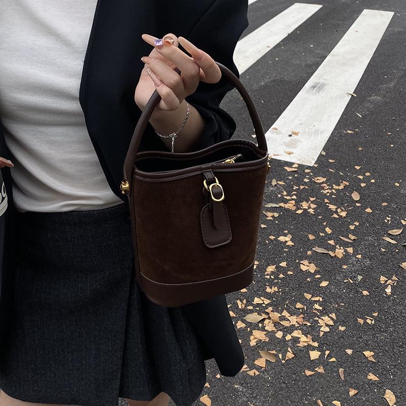 Handbag - Retro Bag - Shoulder Bag with Slanted Strap - Fashionable Women's Bag - Bucket Bag
