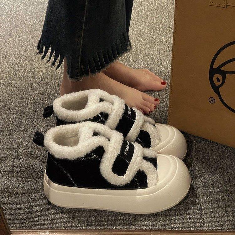 Milk fufu little white shoes women's platform student popular big head board shoes 2025 winter new velvet warm cotton shoes