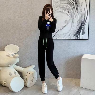 Fashionable Women's Casual Sports Suit for Women In Spring and Autumn, Versatile, Age-reducing, Fashionable Street Style Two-piece Set