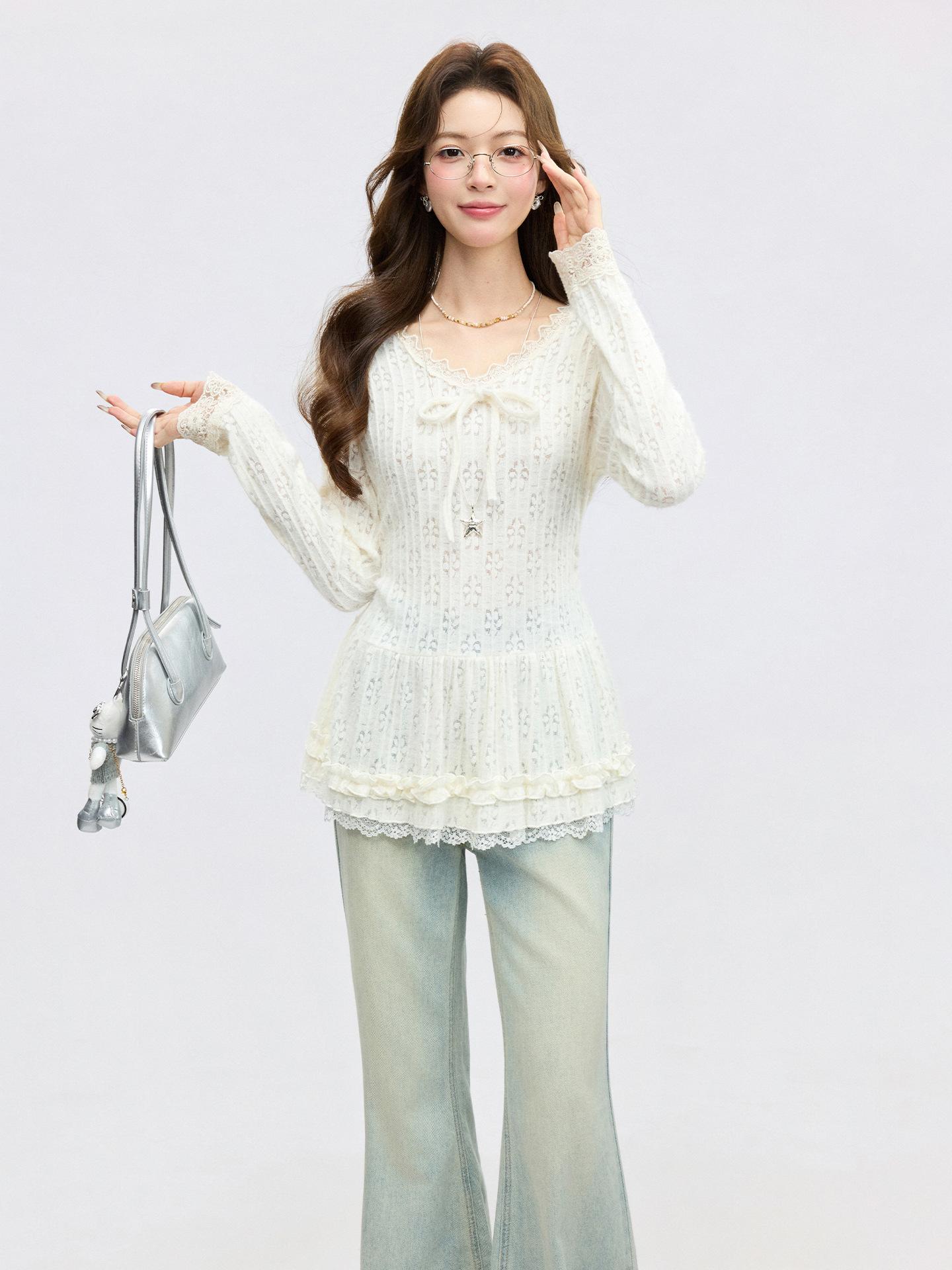 Korean apricot sweet lace v-neck long-sleeved t-shirt women s spring ballet bottomed lace shirt with top S