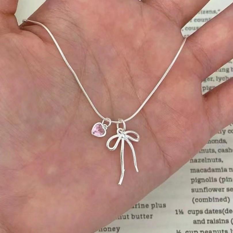 Elegant Heart Bow Necklace - Simple, Cold Style Women s Clavicle Chain Choker