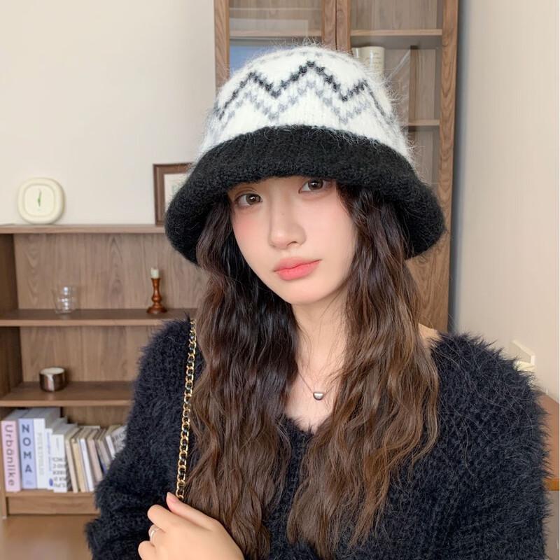 Women s Warm Knit Bucket Hat