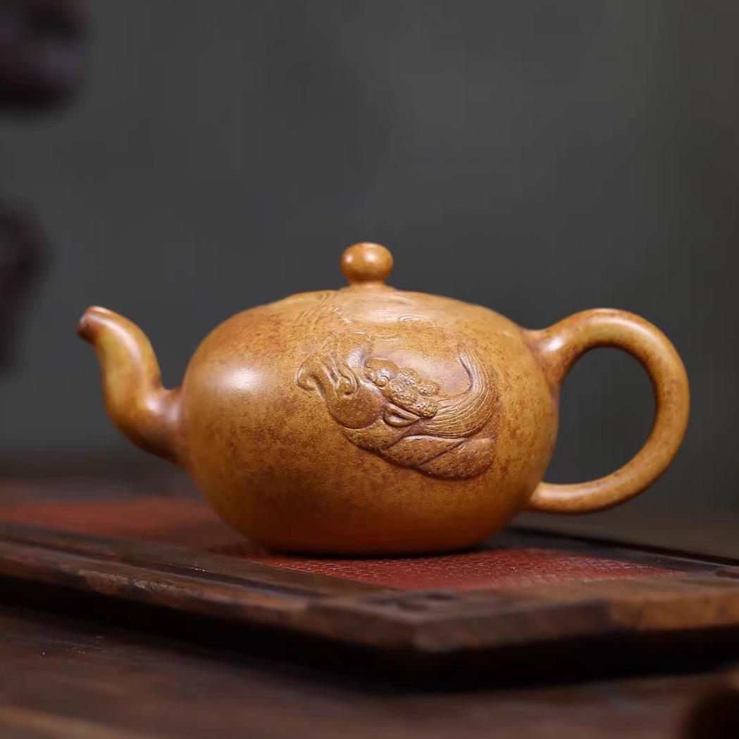 Auspicious Dragon Bone Gold Sand Yixing Zisha Teapot 340cc Large Capacity