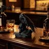 Statua Teschio Corvo Nero Statua, Statuetta Corvo Gotico Stampata 3D per Scrivania Ornamento Desktop Estetica Oscura Mensola, Arte Spettrale di Halloween
