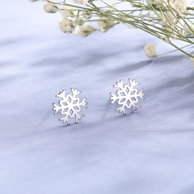 S925 Sterling Silver Snowflake Stud Earrings - Elegant, Small, Cold Style, Christmas Gift for Girlfriend