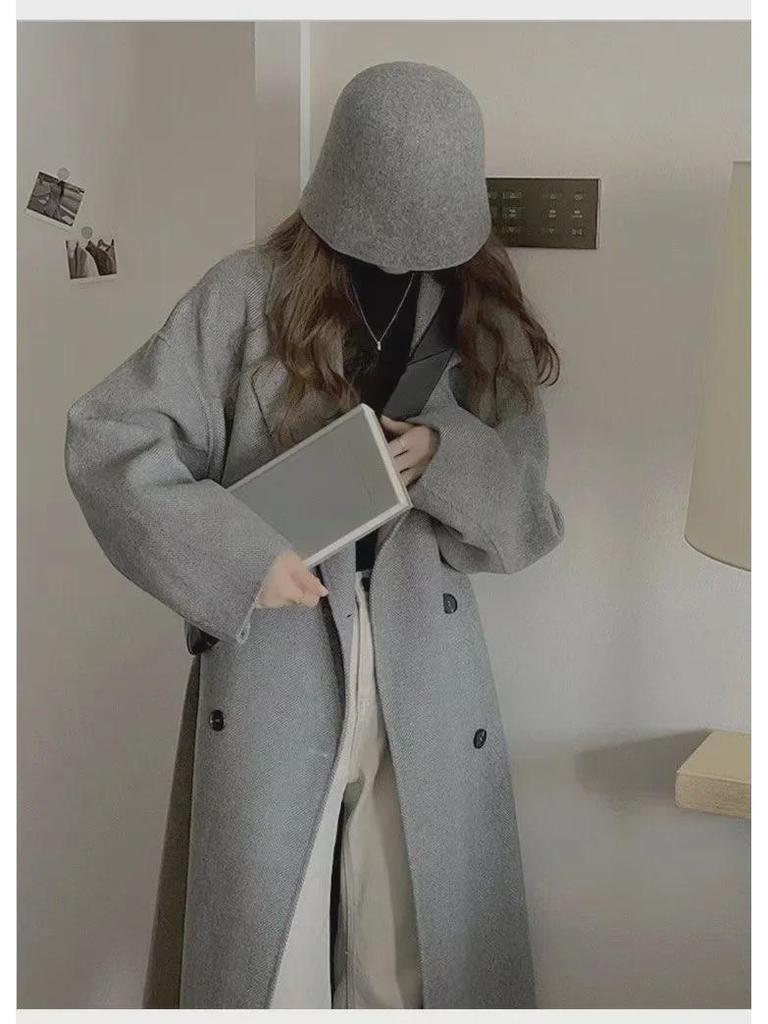 Mittellanger Wollmantel für Damen im Herbst/Winter 2023, Hepburn-Stil, lockere Passform, koreanische Mode.