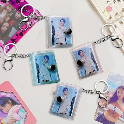 Album Photo Mini Portable 1/2 Pouce 16 Poches avec Porte-clés pour Sac à Dos Porte-clés Design Bouton Pression Porte-clés PVC Mini Album