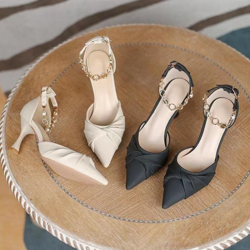 Fransk Temperament Vintage Sandaler 2024 Vår Sommar Ny Stil Mode Smal Klack Mellanhög Klack Elegant Spetsig Bankett Högklackade