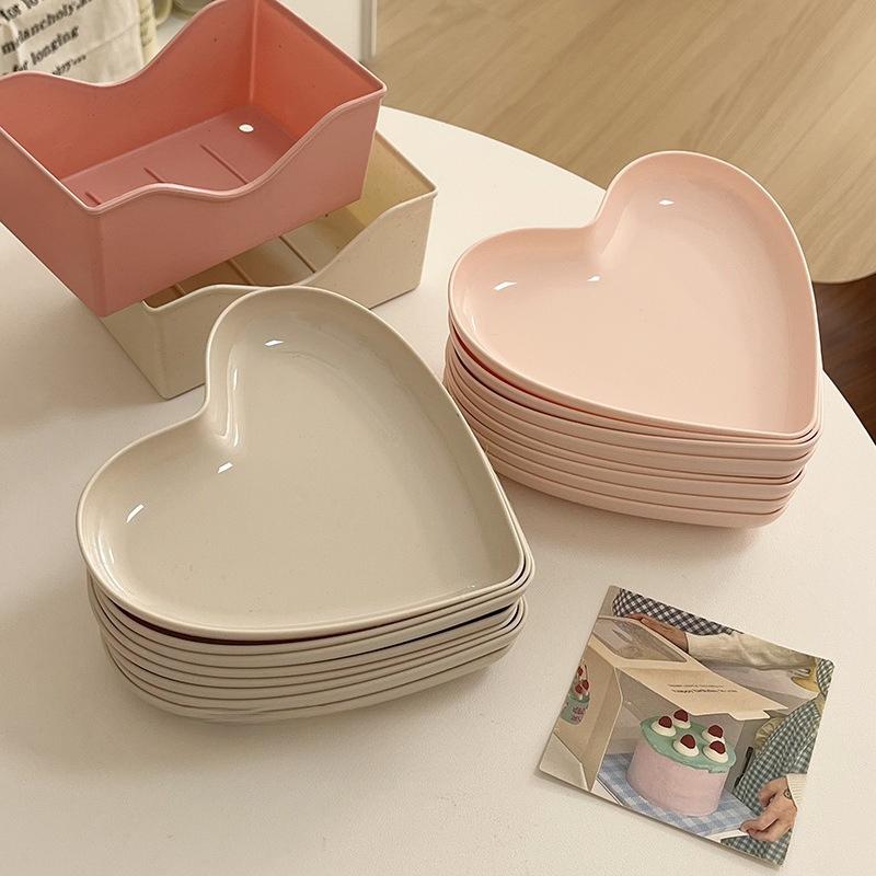 5PCS/1Set Heart-shaped Plates Creative Cake Plate with Tray Bone Dish Dried Fruit Snack Plate Candy Plate Container Snack Plates