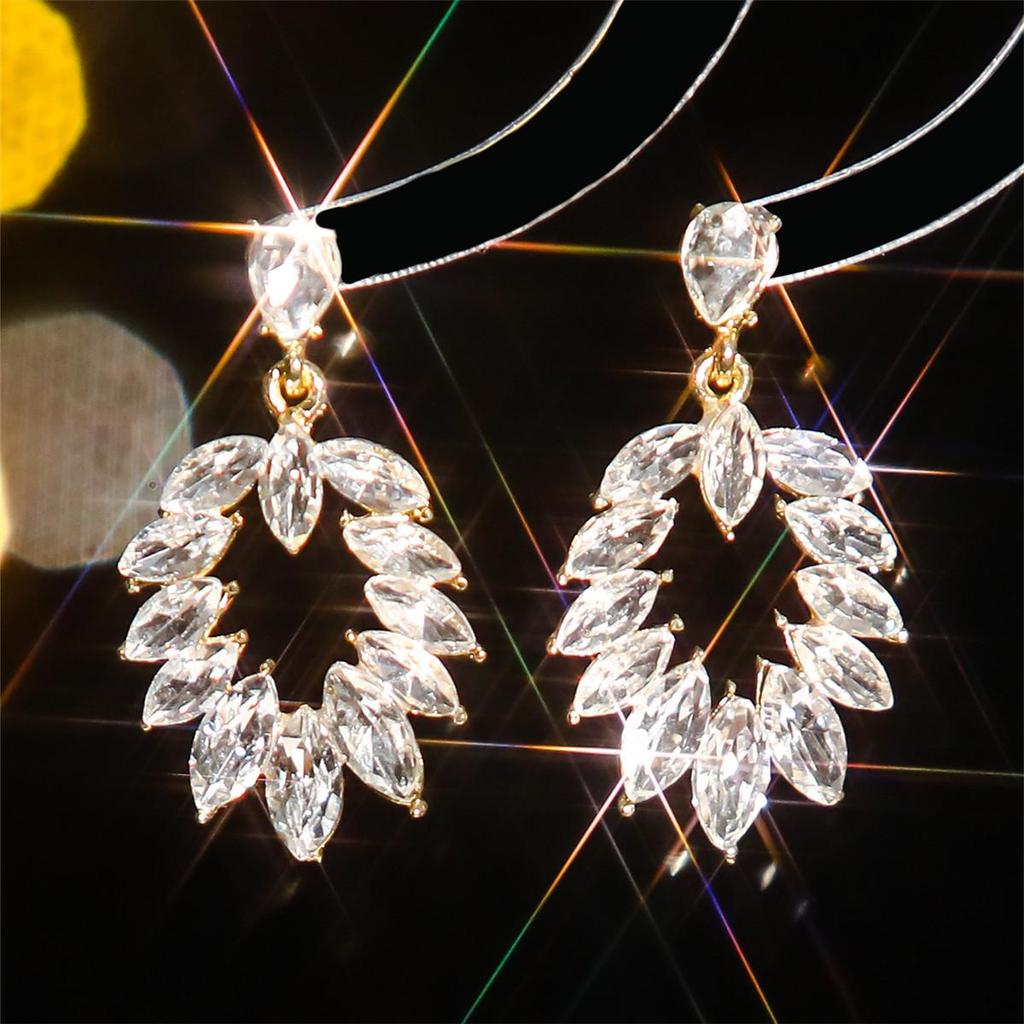 European and American Luxury Colorful Rhinestone Flower Stud Earrings for Women