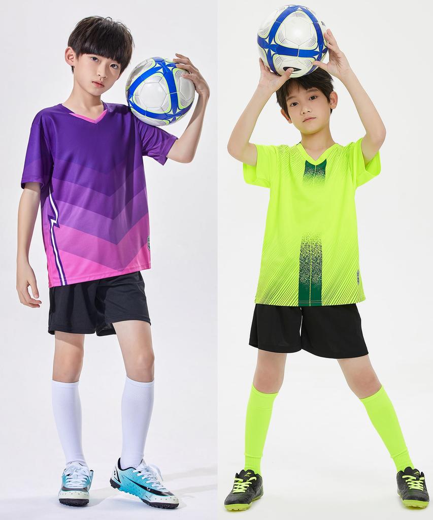 Kinder Fußballbekleidung Trikot Set für Jungen Trainings-Top und Hose Set Kurzärmlig Shorts Hose Feuchtigkeitstransport Schnelltrocknend Atmungsaktiv 120 [LUCKYLUAN]