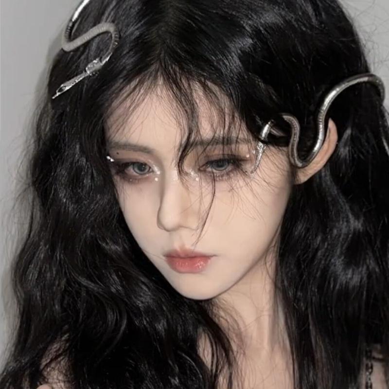 Adjustable random shape snake necklace dark design hip-hop bracelet spirit snake neck chain versatile headdress