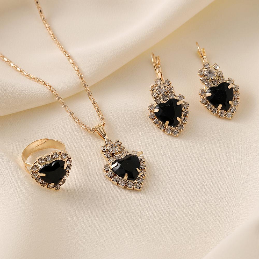 5 Piece Set Women Fashionable Creative Black Heart Shaped Crystal Pendant Collarbone Necklace Earrings Ring Bracelet Combination