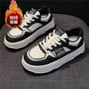 Fleece zwart-witte panda schoenen veelzijdige ins trendy schoenen 2025 herfst en winter nieuwe kleine witte schoenen verhogende casual sport board schoenen