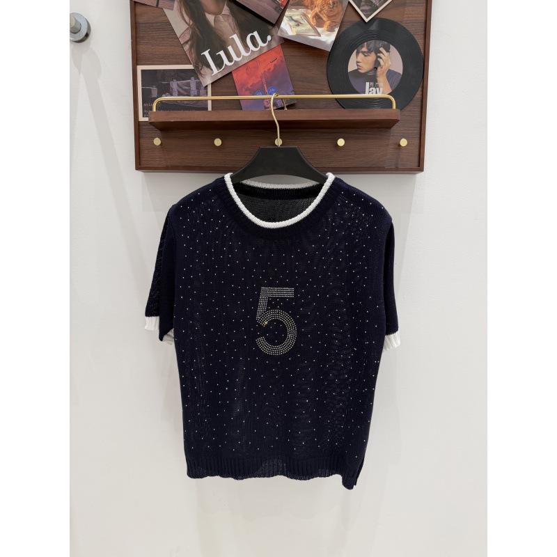 Trendy Women's Casual Knit Top with Rhinestone Numbers