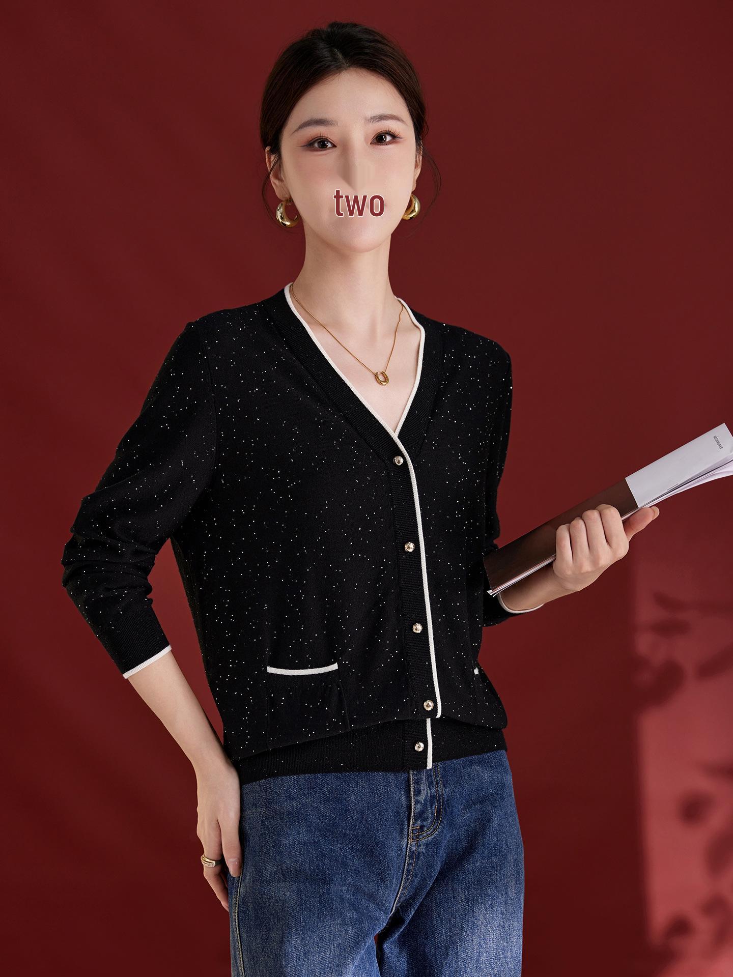 

Women s 2025 Autumn V-Neck Wool Knit Sweater - Long-Sleeved, Thin, Commuter-Style Top XX-Large