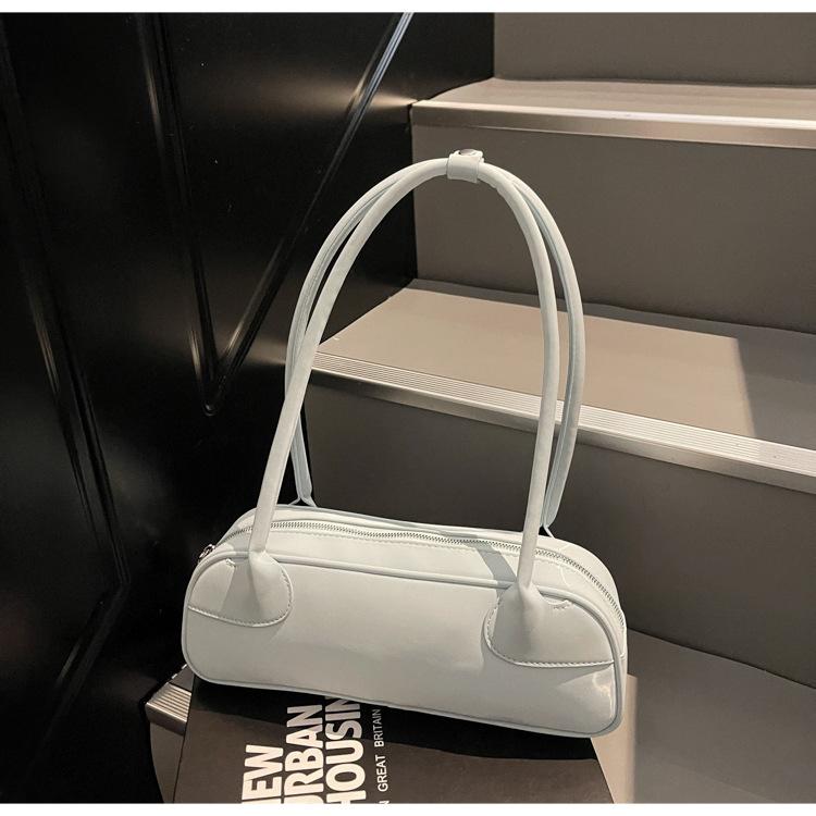 2025 New Niche Design Fashionable Portable Baguette Bag Fashionable Versatile Large Capacity Bowling Underarm Shoulder Bag