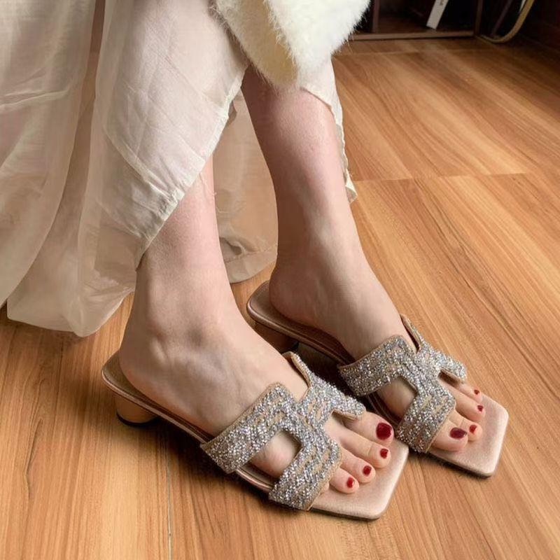 French small fragrant wind pearl outer wear women's cool slippers summer 2025 new cross lazy one-word flat slippers