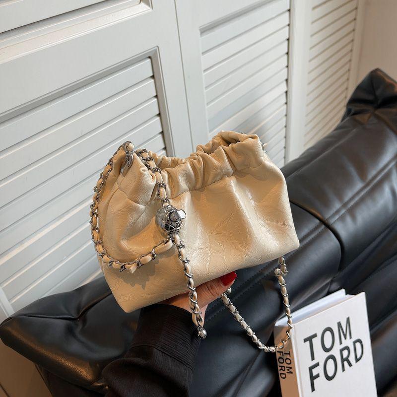

Bag new Korean version chain cloud bag high sense mini foreign gas bucket bag retro shoulder messenger bag