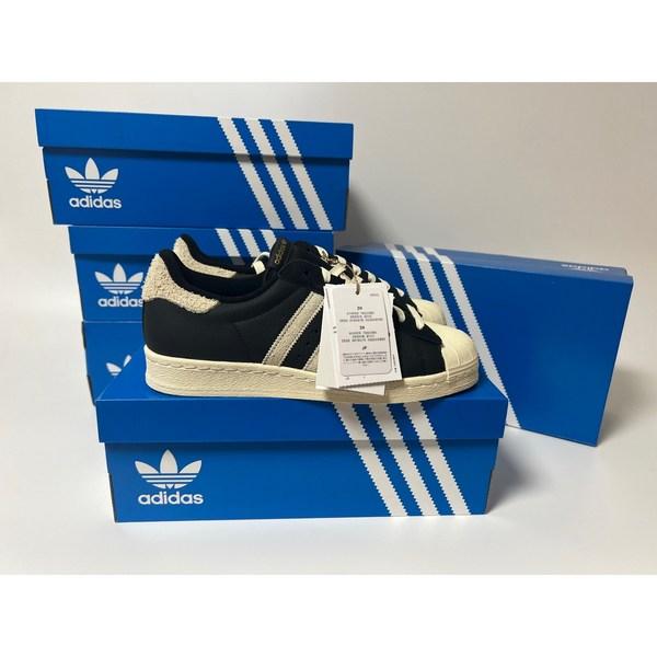 

Adidas оригинальные Superstar 82 черный белый + черный шнурок (140см) дополнительная конфигурация