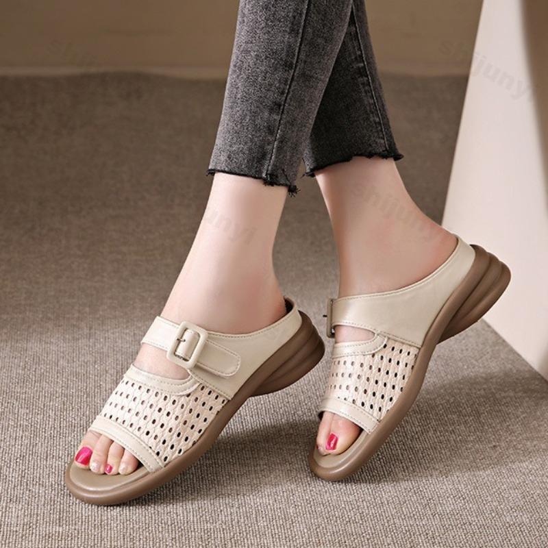 Fashion Women's 2025 Summer Retro Buckle Sandals Hollow Breathable Casual Slippers Comfortable Low Heel Fashion Lightweight Cool Shoes