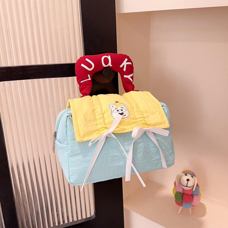 Toilet Bag - Hand-held Portable Storage Cartoon-shaped Storage Bag for Cosmetics Cute House-style Makeup Bag