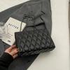 1 Simple and Stylish Diamond Grid Crossbody Bag, Metal Chain Shoulder Bag for Women Daily Leisure Purses and Handbags
