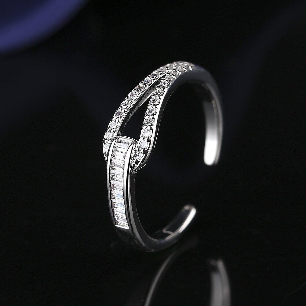 Hot selling in Japan and South Korea, light luxury, simple and adjustable ring design for women