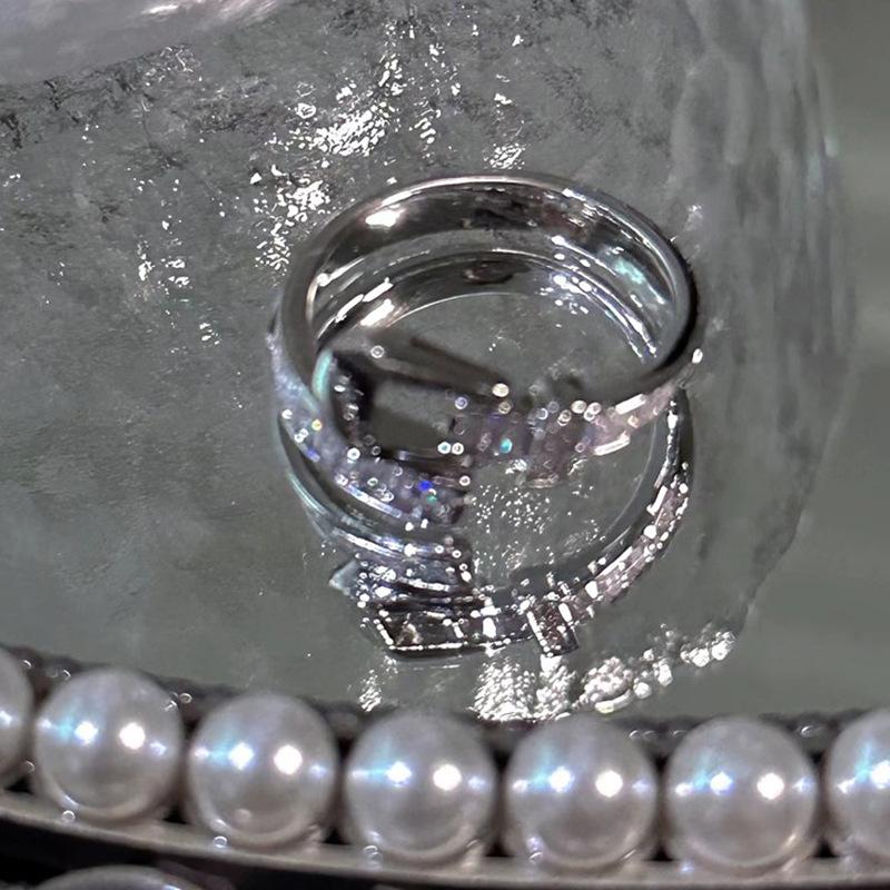 Trendy Cool Daily Diamond-Encrusted Belt Buckle Ring Personalized Light Luxury Niche Fashion Opening Adjustable Index Finger Ring Female Adjustable opening
