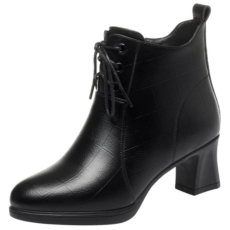 Mom Shoes Autumn and Winter Cotton Shoes, New Thick Heel Short Boots    and Elderly Women's Shoes Velvet Boots Women's Martin Boots