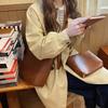 2025 Spring and Autumn Retro Chic Simple Messenger Bag Women 2025 New Korean Version Casual Large Capacity Shoulder Bucket