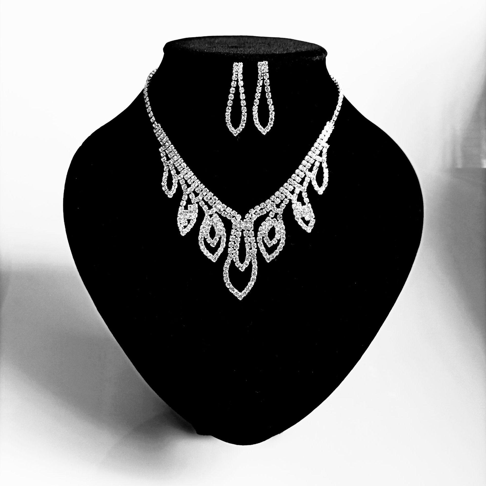 

Wedding Bridal Accessories Clothing Versatile Necklace Earrings Set