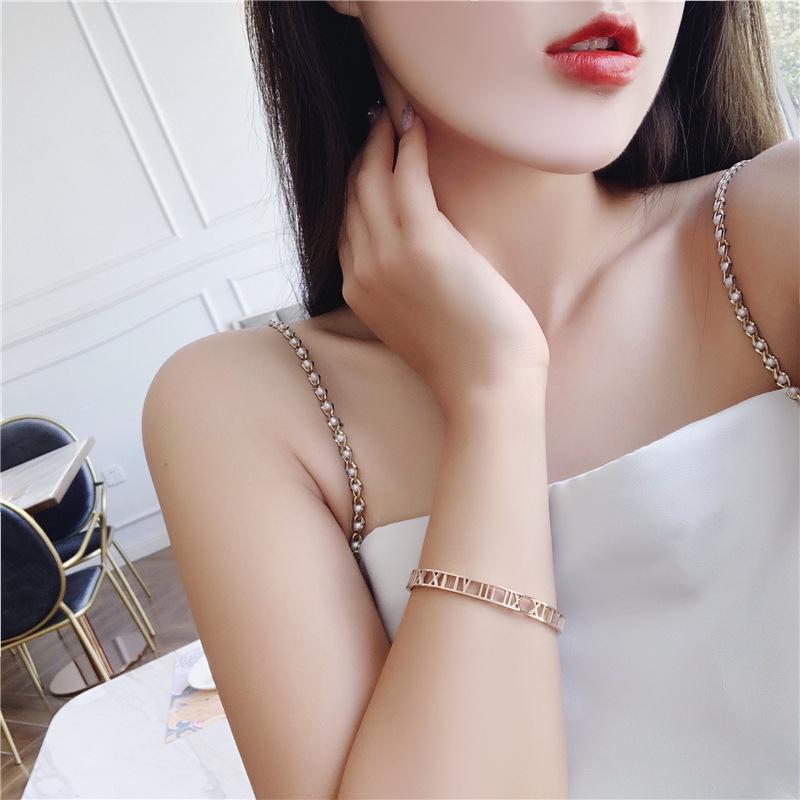 Gold Plated Titanium Steel Roman Numeral Bracelet for Women - Korean Style Fashion Couples' Accessory