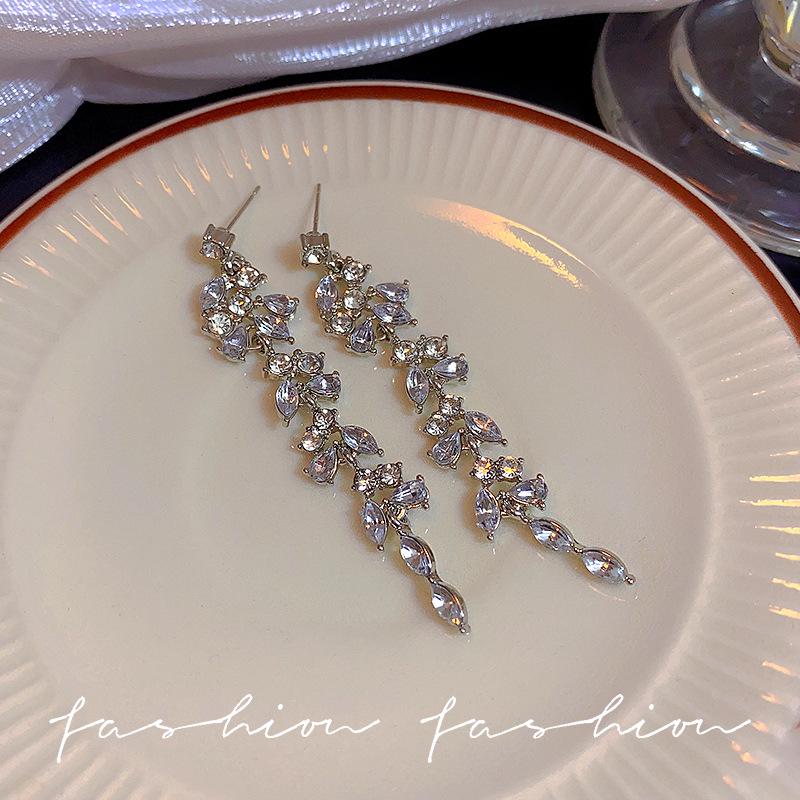 Korean-Style Diamond Tassel Bow Earrings - Elegant Long Earrings for All Occasions