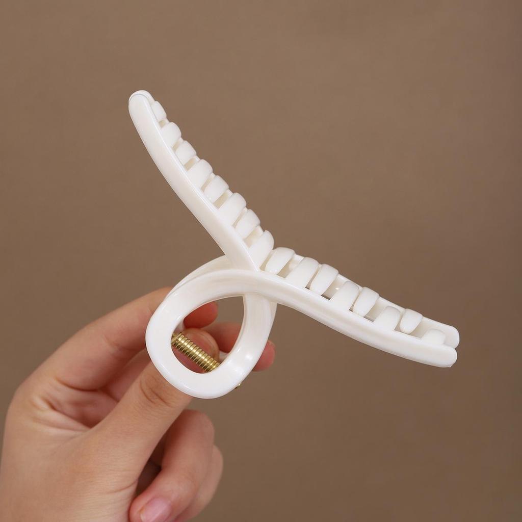 2025 Neue Silikon-Haarklammer Hai für Frauen - High-End-Stil, Koreanisch inspiriert, Design mit großem Volumen.