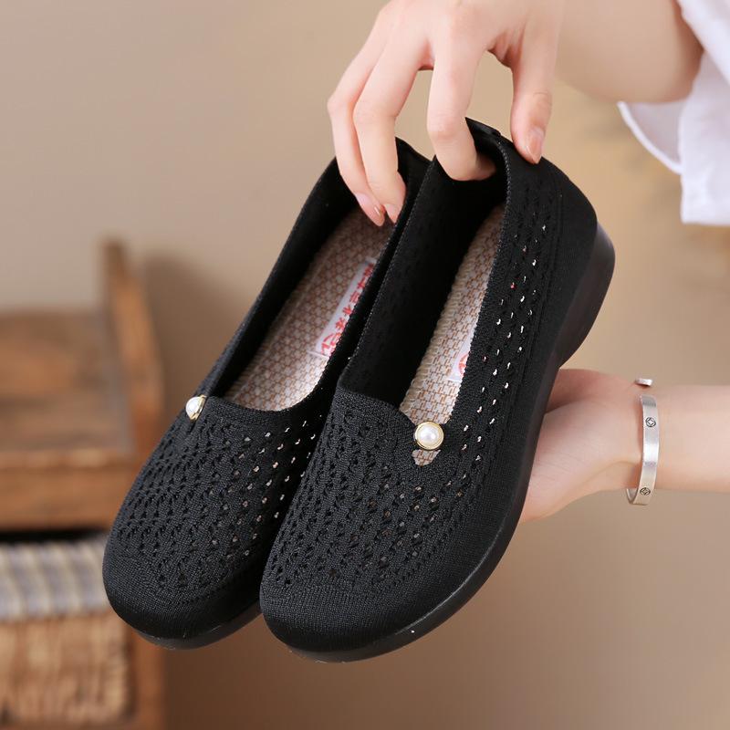 Cloth shoes women's summer new medium women's shoes hollow breathable comfortable non-slip leather shoes mother