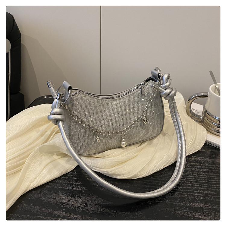 This year's popular shoulder bag women's bag 2025 new trendy literary and foreign style chain messenger bag fashionable chain dumpling bag