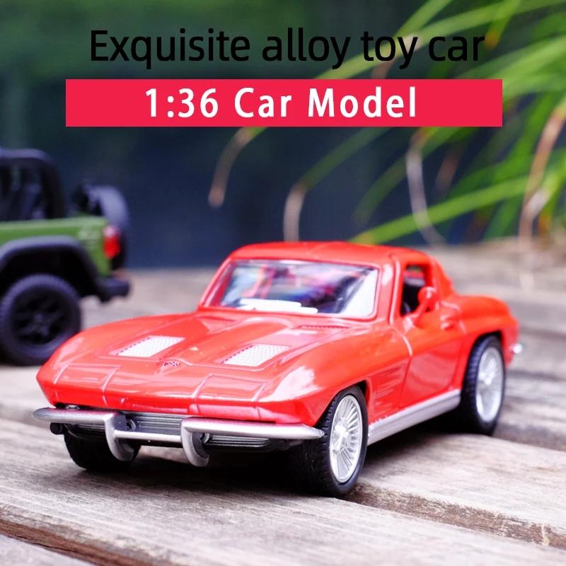 „Retro Classic“, 1963 m. „Chevrolet Corvette C2 Stingray“ 5 colių metalinio automobilio modeliavimo slėginė ir žaislinė transporto priemonė RMZ city 1:36 lydinio modelio dovanos vaikams