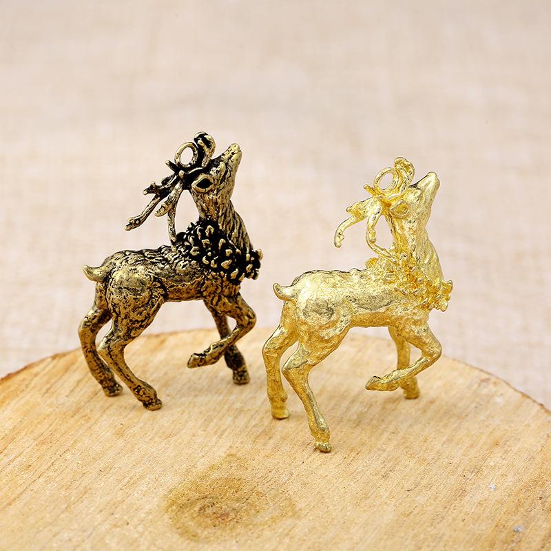 New desktop ornament retro copper car keychain pendant creative elk handicraft accessories
