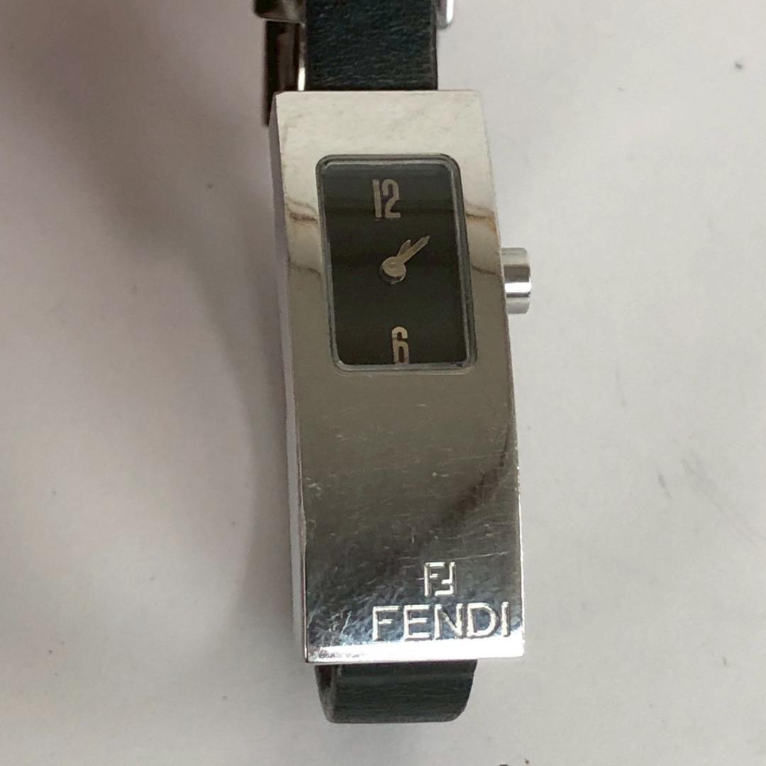 Used FENDI Watch Ladies Quartz Silver Leather Used Rare Popular Standard Luxury Luxury Equipment Equipment Women s Decoration Metal Fittings Logo