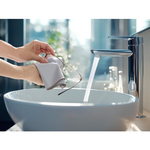 Toray (TORAY) Toraysee Cleaning Cloth, Thick, Absorbent, Quick-Drying, for Eyeglasses, LCD, and Smartphone Cleaning, 28cm x 19cm, Made in Japan, Yello