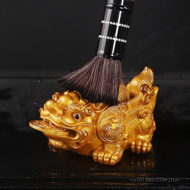 Color Changing Changing Wealth Resin Tea Pets, Water Sprinkling Pixiu Creative Tea Set Accessories Boutique Small Ornaments, 1Pc